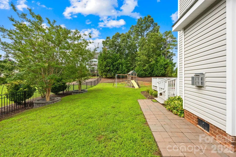1004 Hawker Road Matthews, NC 28104