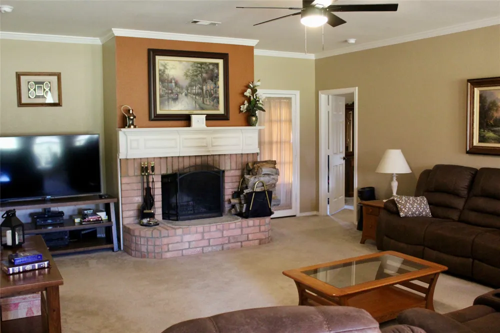 166 Meadowview Circle Van Alstyne, TX 75495