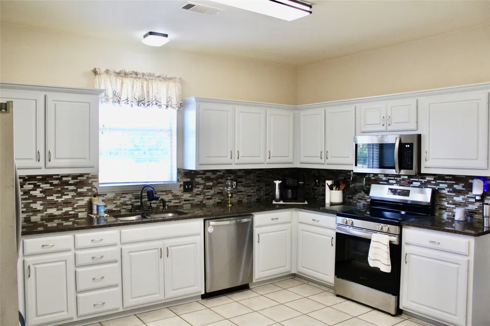 166 Meadowview Circle Van Alstyne, TX 75495