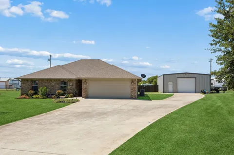 206 King George Way