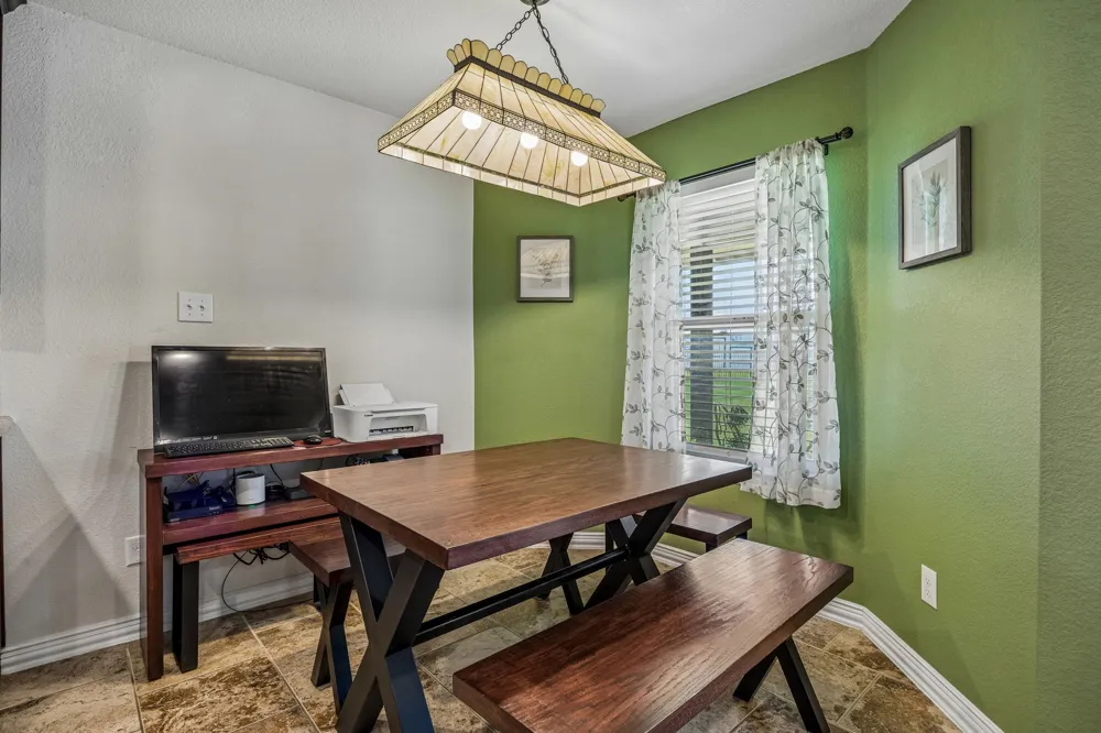 206 King George Way Ponder, TX 76259