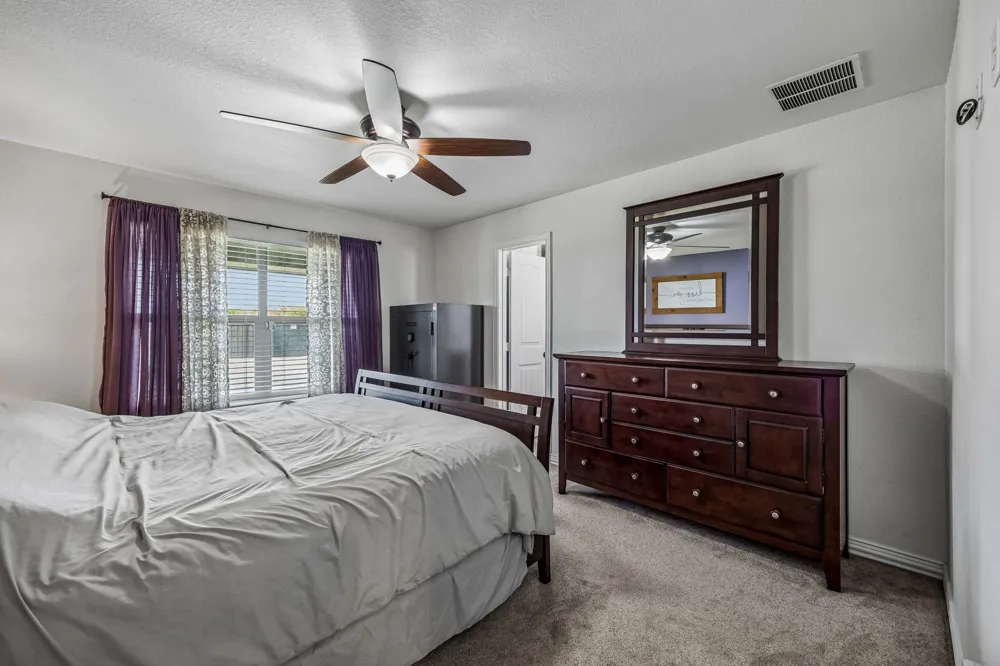 206 King George Way Ponder, TX 76259
