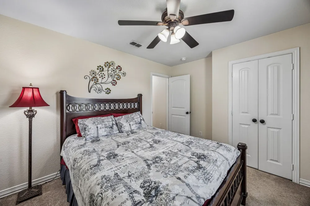 206 King George Way Ponder, TX 76259