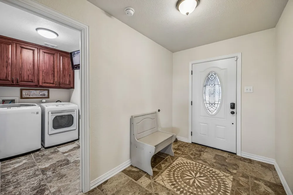 206 King George Way Ponder, TX 76259