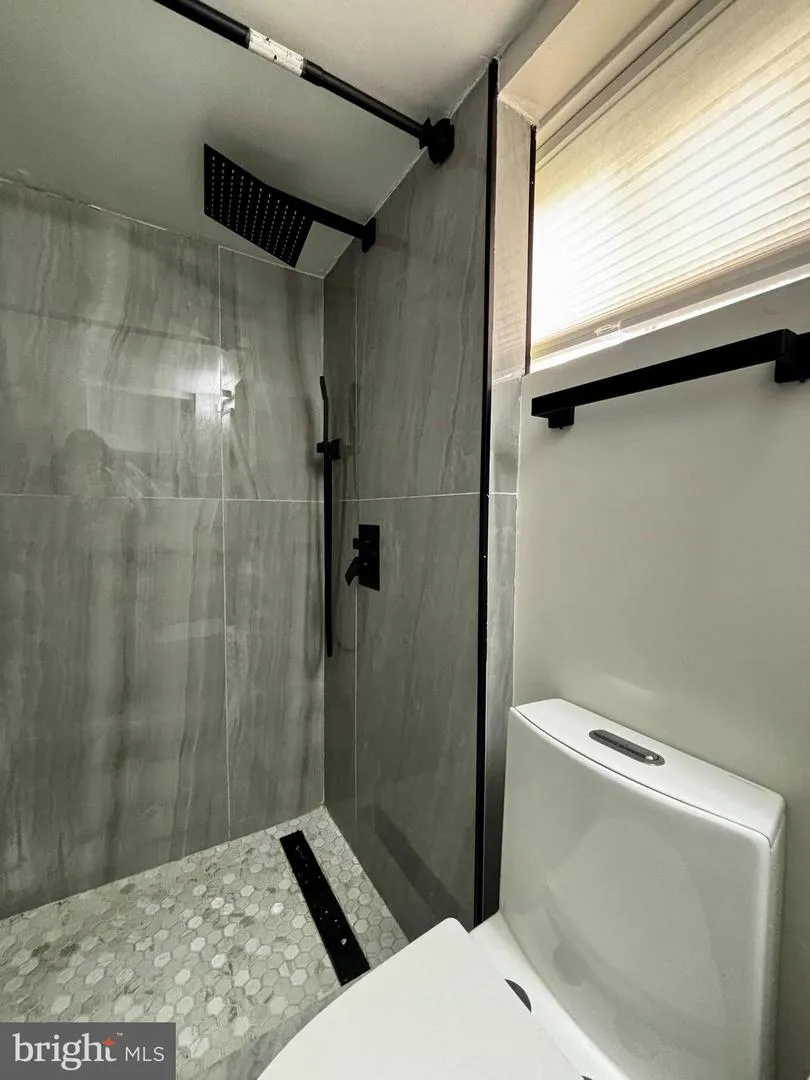 719 QUEBEC PLACE NW #1 Washington, DC 20010