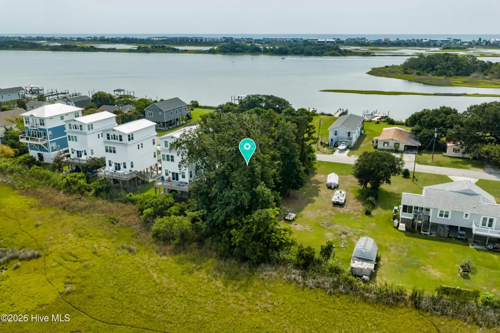 L88 Atkinson Point Road Surf City, NC 28445