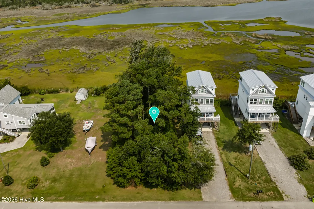 L88 Atkinson Point Road Surf City, NC 28445
