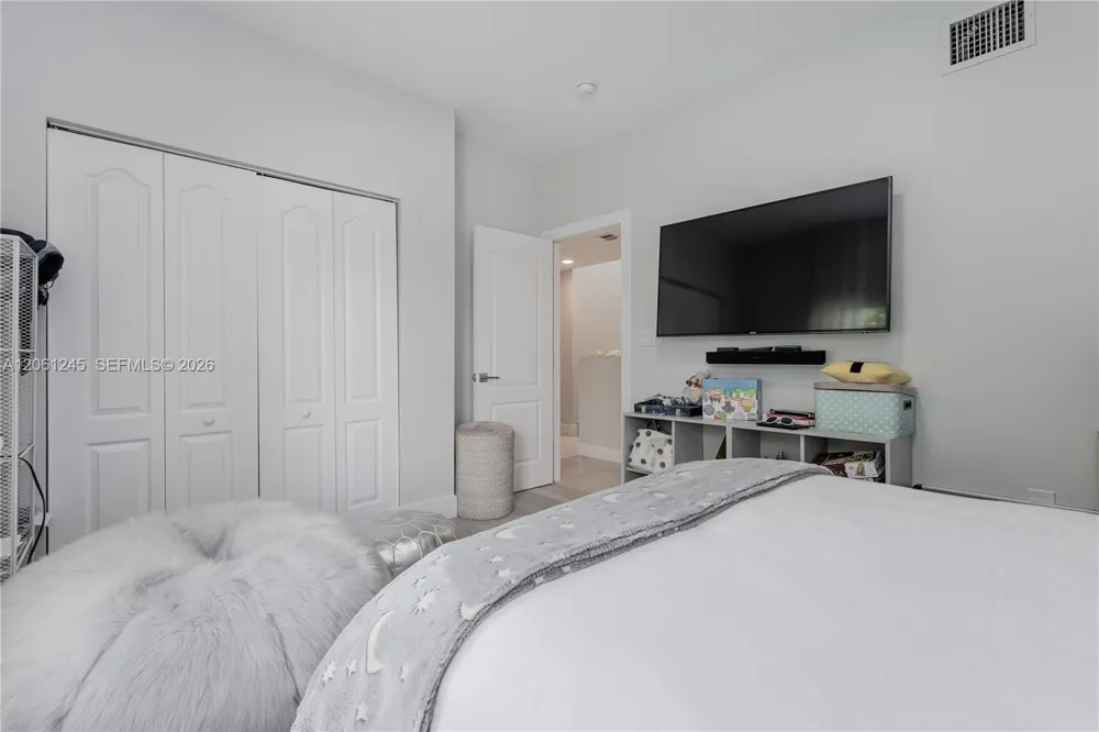 18460 NE 30th Ave #18460 Aventura, FL 33160