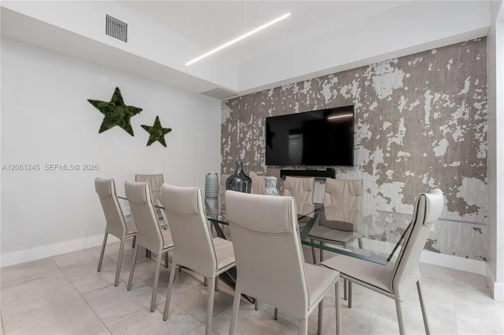 18460 NE 30th Ave #18460 Aventura, FL 33160