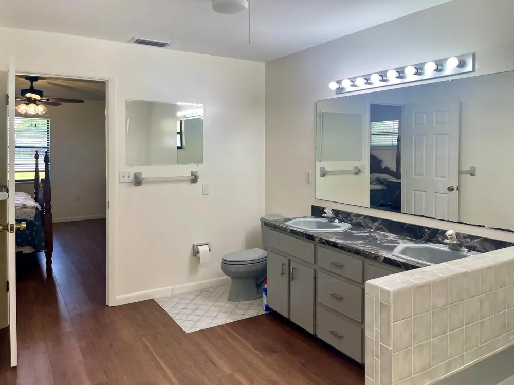 3856 SW 11TH AVENUE Okeechobee, FL 34974