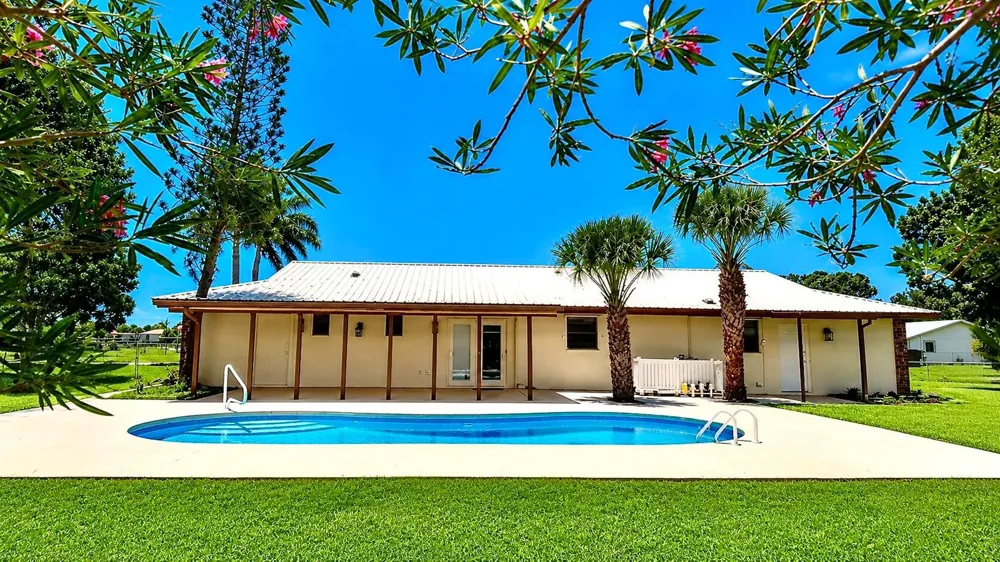 3856 SW 11TH AVENUE Okeechobee, FL 34974
