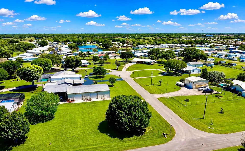 3856 SW 11TH AVENUE Okeechobee, FL 34974