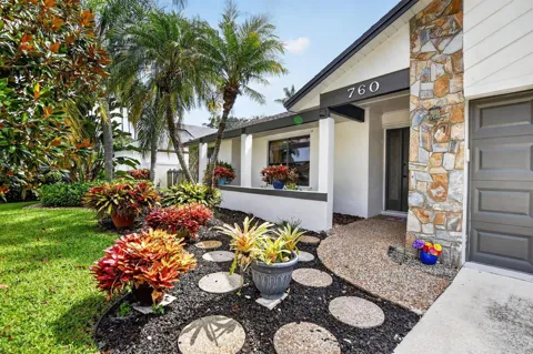 760 NW 41st Terrace