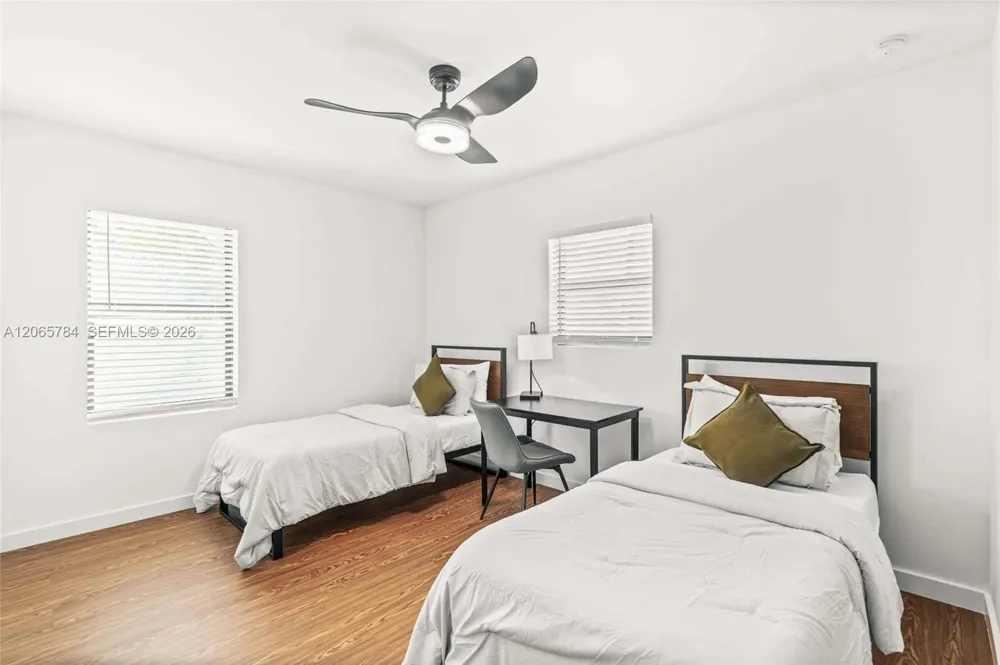 1121 NW 57th St Miami, FL 33127