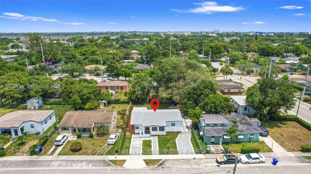 1121 NW 57th St Miami, FL 33127