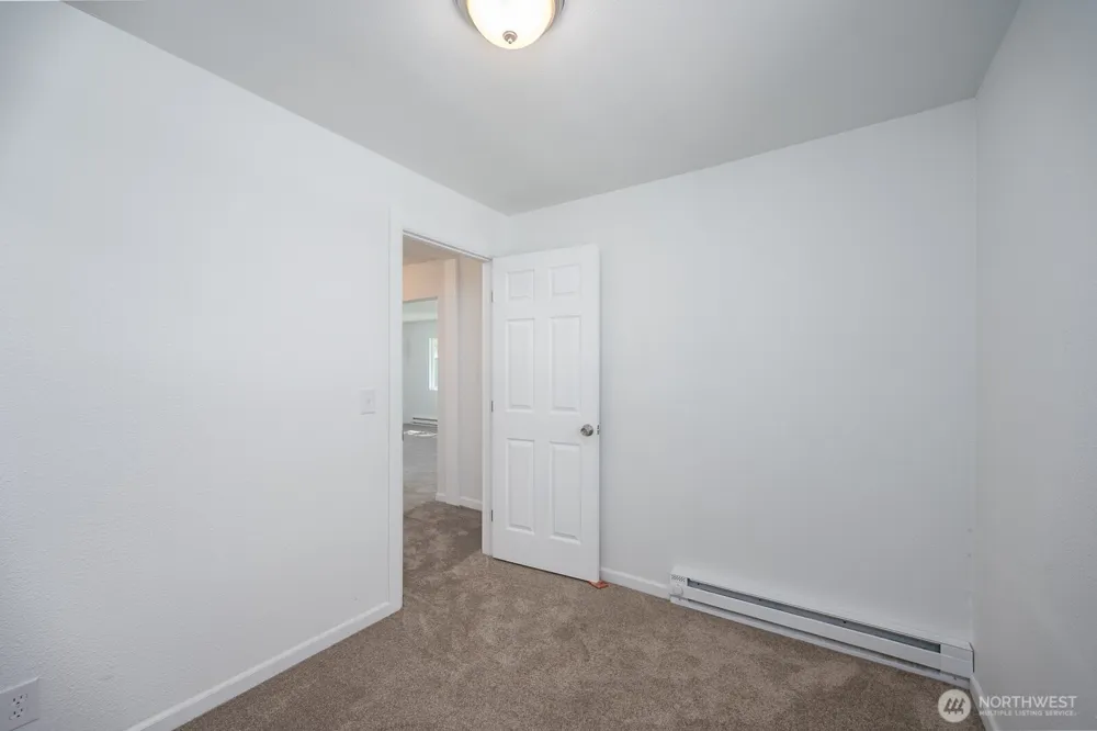 2104 W Spruce Street Moses Lake, WA 98837