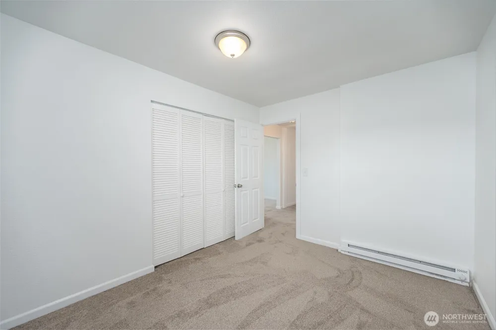 2104 W Spruce Street Moses Lake, WA 98837