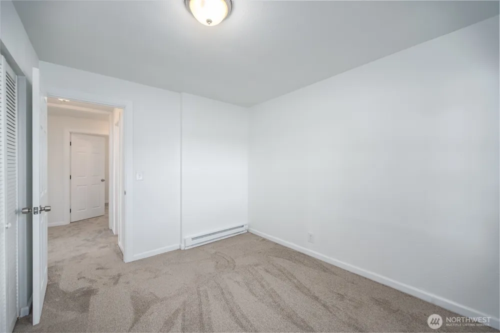 2104 W Spruce Street Moses Lake, WA 98837