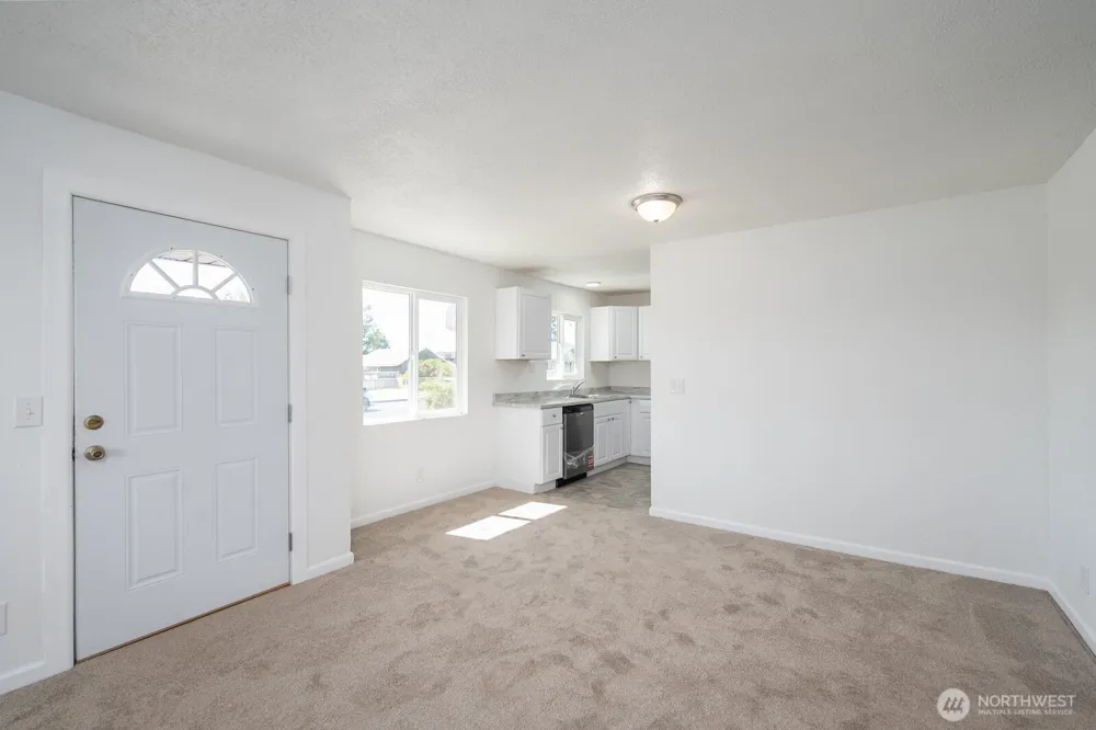 2104 W Spruce Street Moses Lake, WA 98837