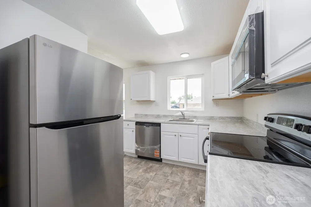 2104 W Spruce Street Moses Lake, WA 98837