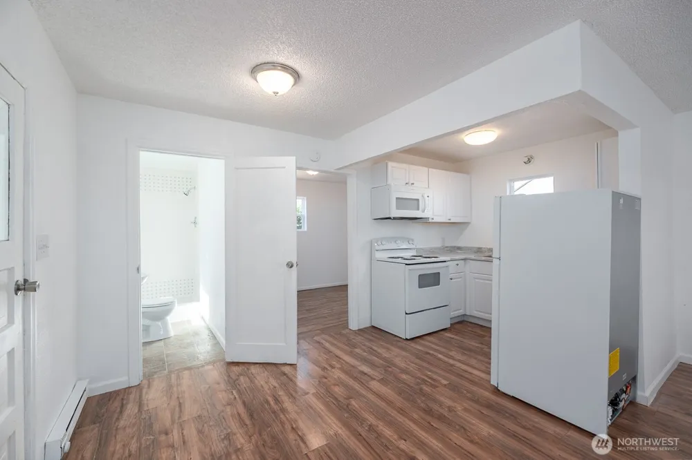 2104 W Spruce Street Moses Lake, WA 98837