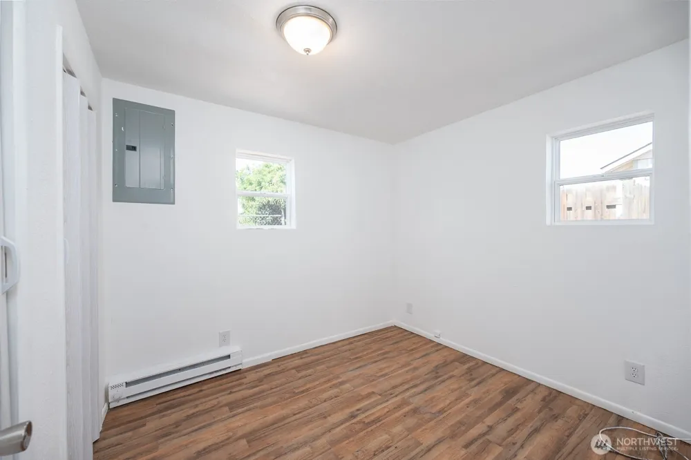 2104 W Spruce Street Moses Lake, WA 98837