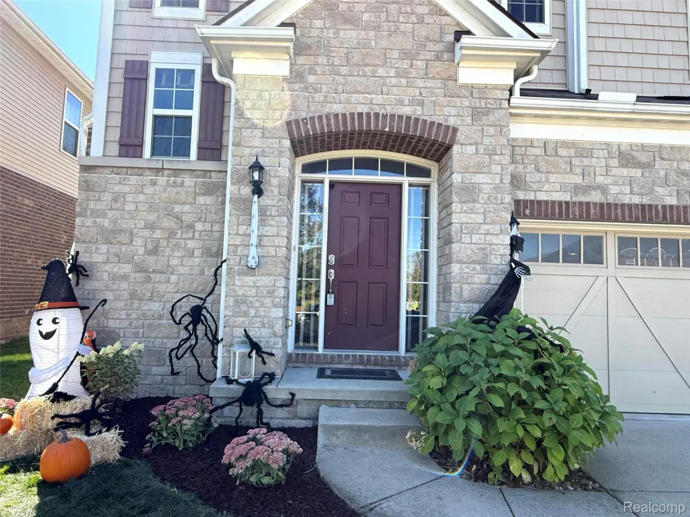 49645 Hartwick Drive Novi City, MI 48374