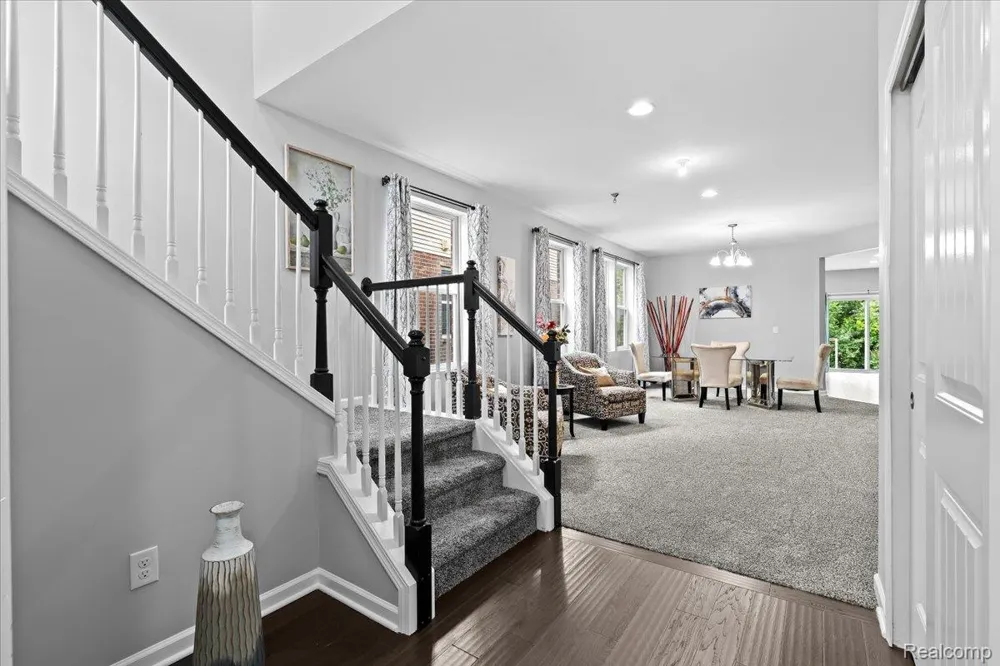 49645 Hartwick Drive Novi City, MI 48374