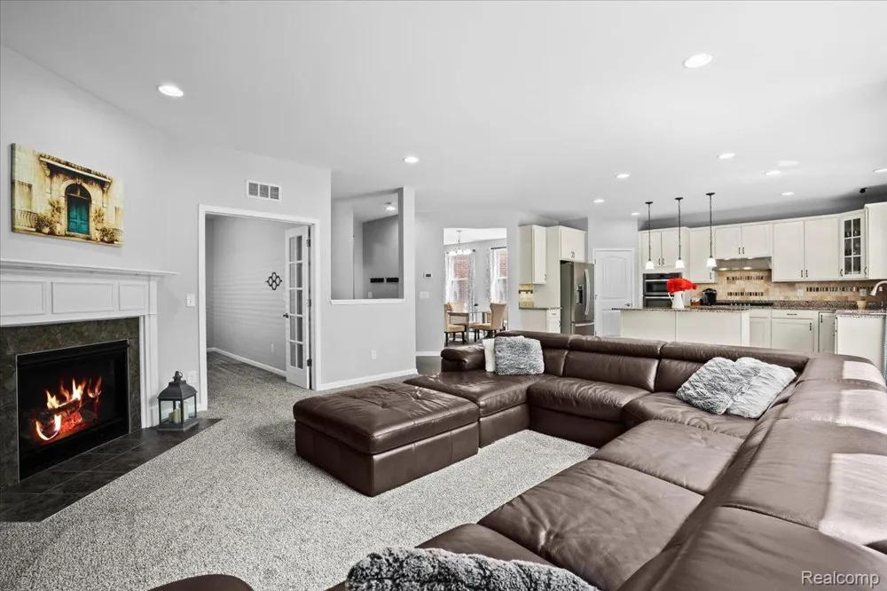 49645 Hartwick Drive Novi City, MI 48374