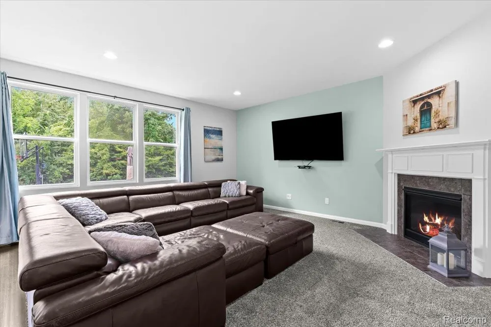 49645 Hartwick Drive Novi City, MI 48374