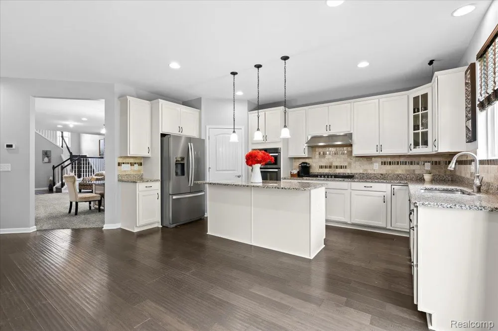 49645 Hartwick Drive Novi City, MI 48374