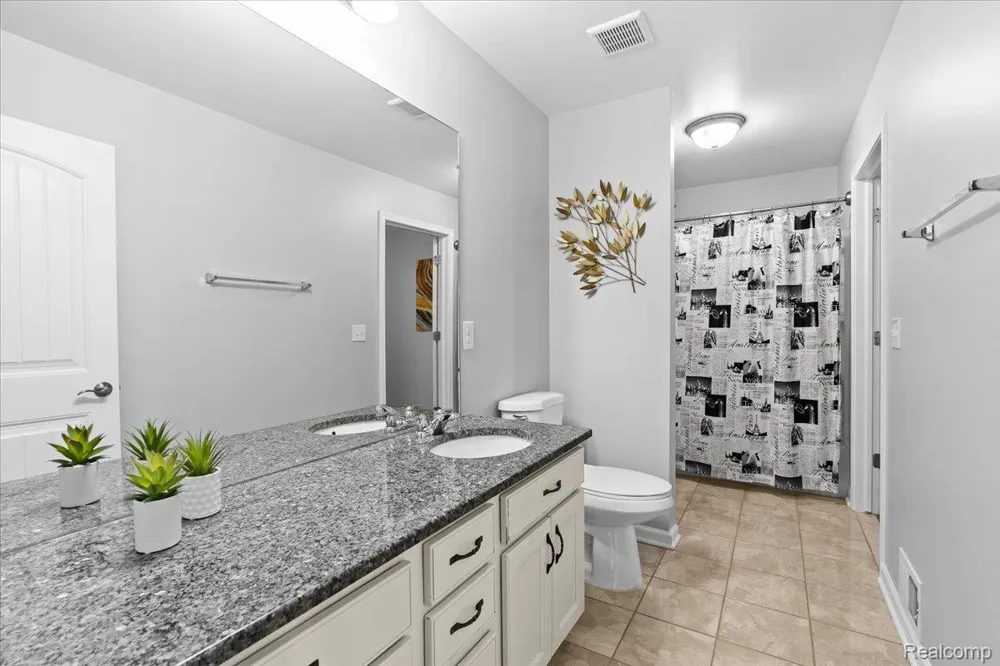 49645 Hartwick Drive Novi City, MI 48374