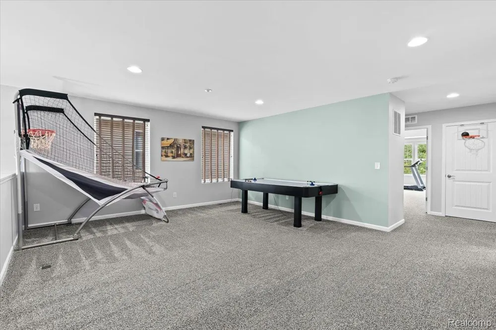49645 Hartwick Drive Novi City, MI 48374