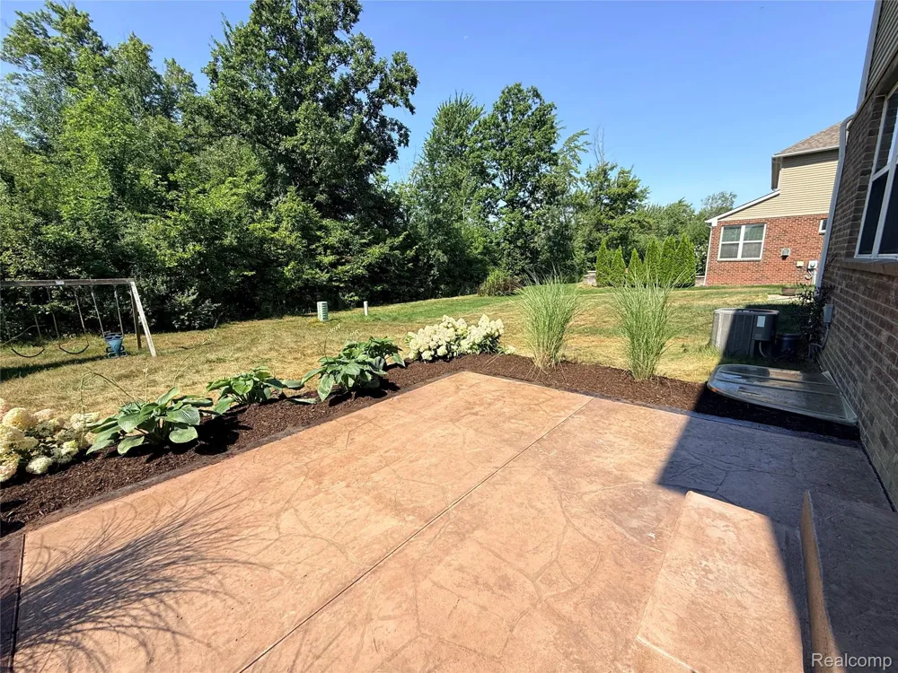 49645 Hartwick Drive Novi City, MI 48374