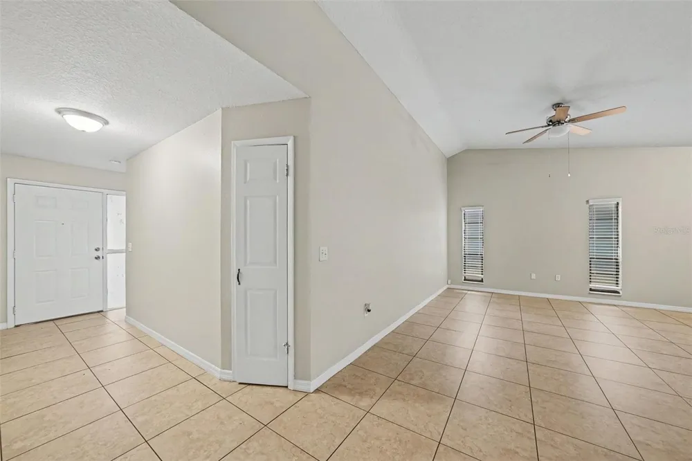 7623 BRAMBLEWOOD DRIVE Port Richey, FL 34668