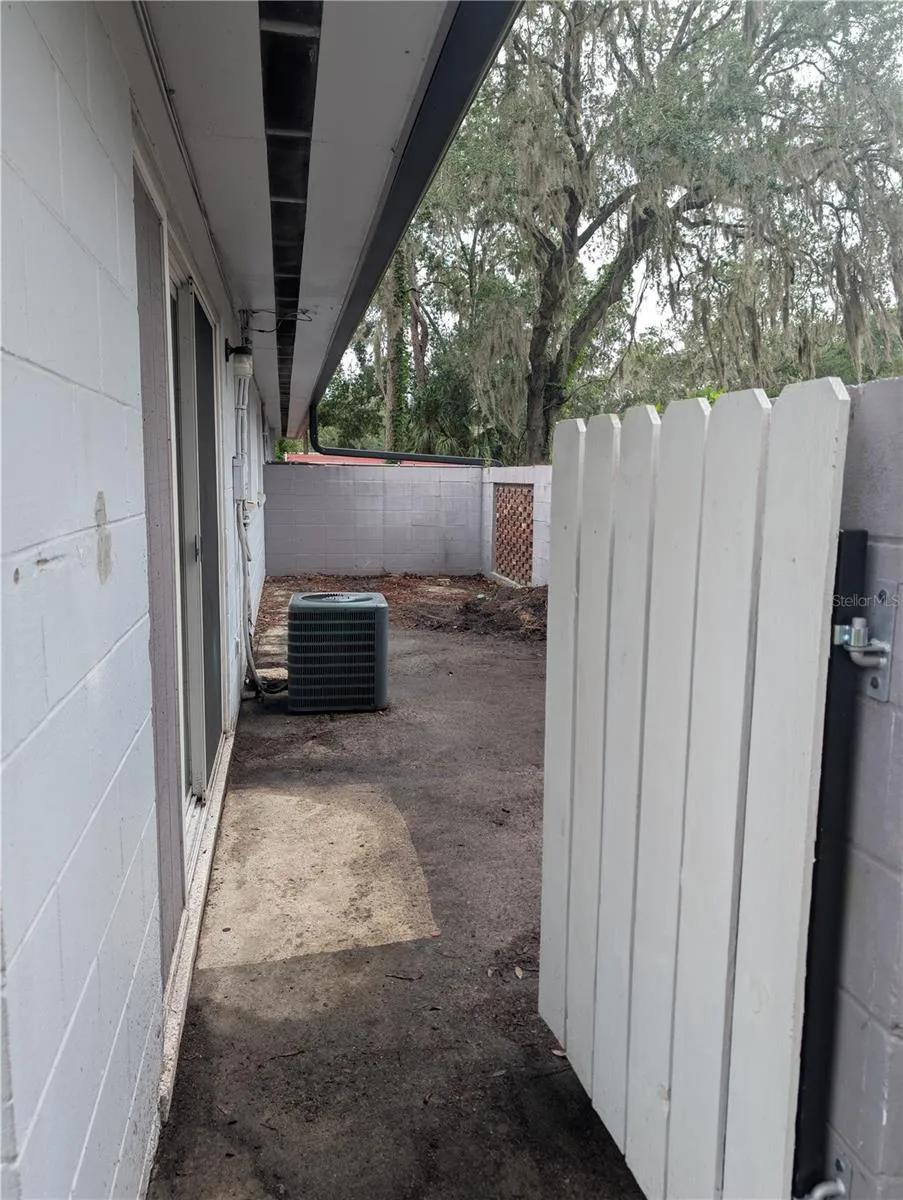 803 NW 40TH AVENUE Gainesville, FL 32609