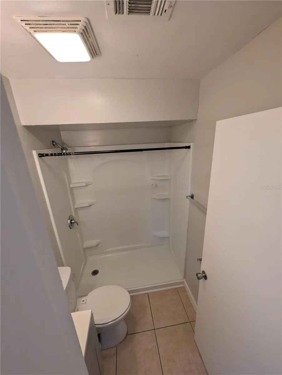 803 NW 40TH AVENUE Gainesville, FL 32609