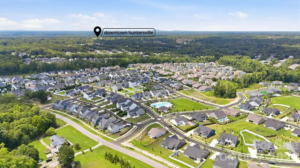 13704 Berkley Avenue Huntersville, NC 28078
