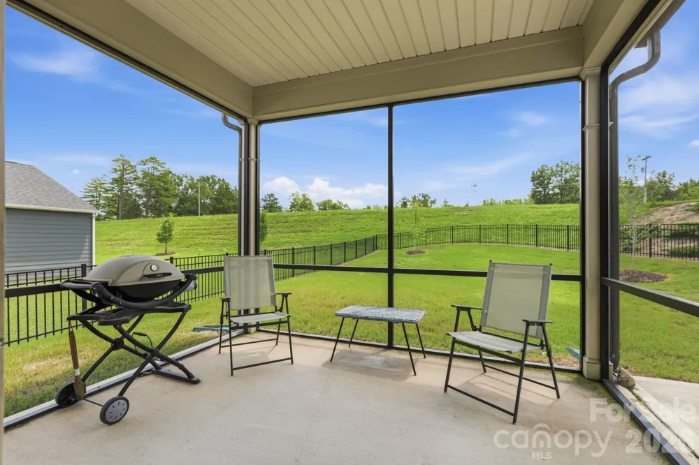 13704 Berkley Avenue Huntersville, NC 28078