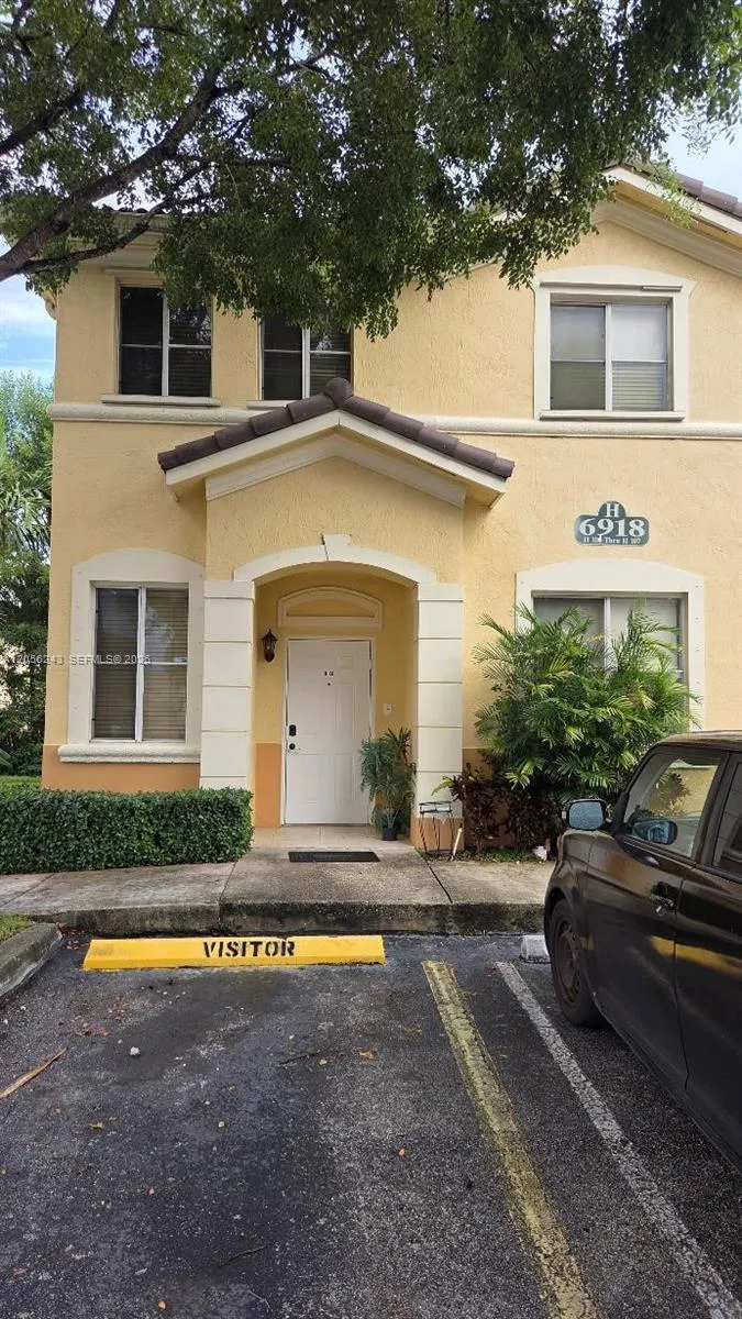 6918 NW 177th St #H100 Hialeah, FL 33015