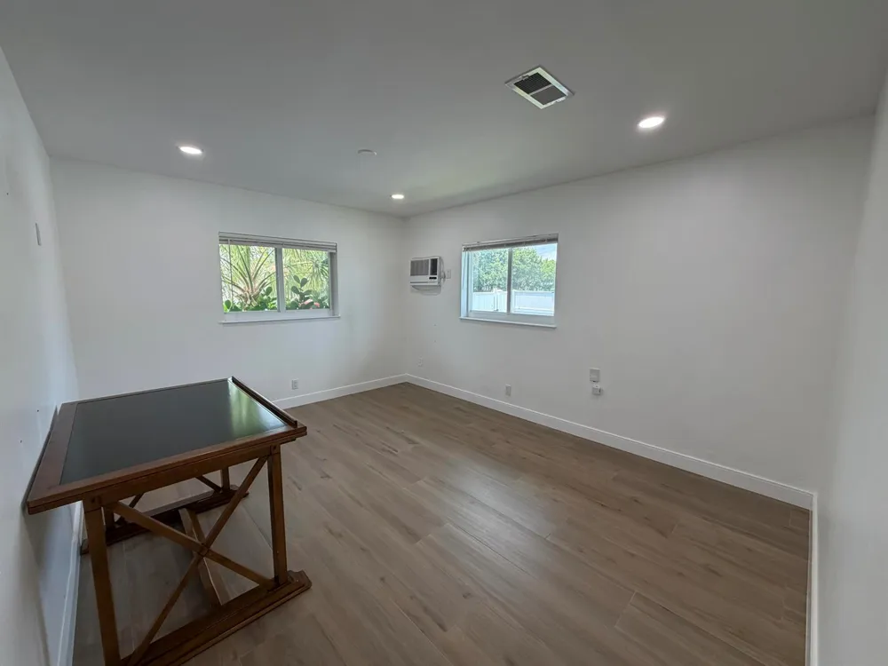 498 W CONFERENCE DRIVE Boca Raton, FL 33486