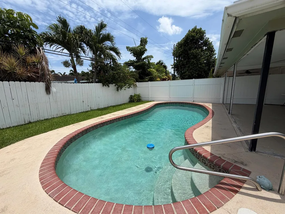 498 W CONFERENCE DRIVE Boca Raton, FL 33486
