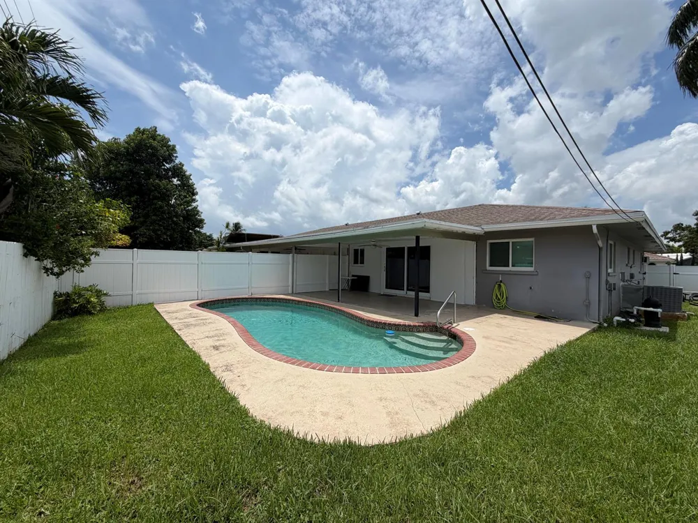 498 W CONFERENCE DRIVE Boca Raton, FL 33486