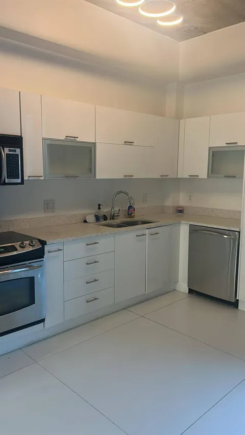 133 NE 2ND AVENUE #2310