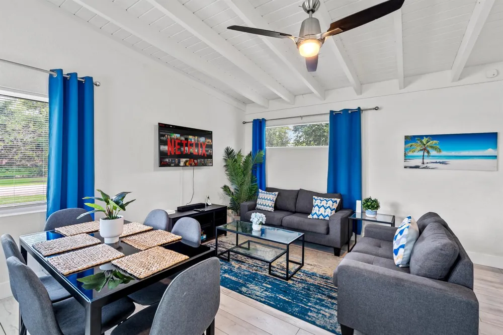 3305 SW 15th Street Fort Lauderdale, FL 33312