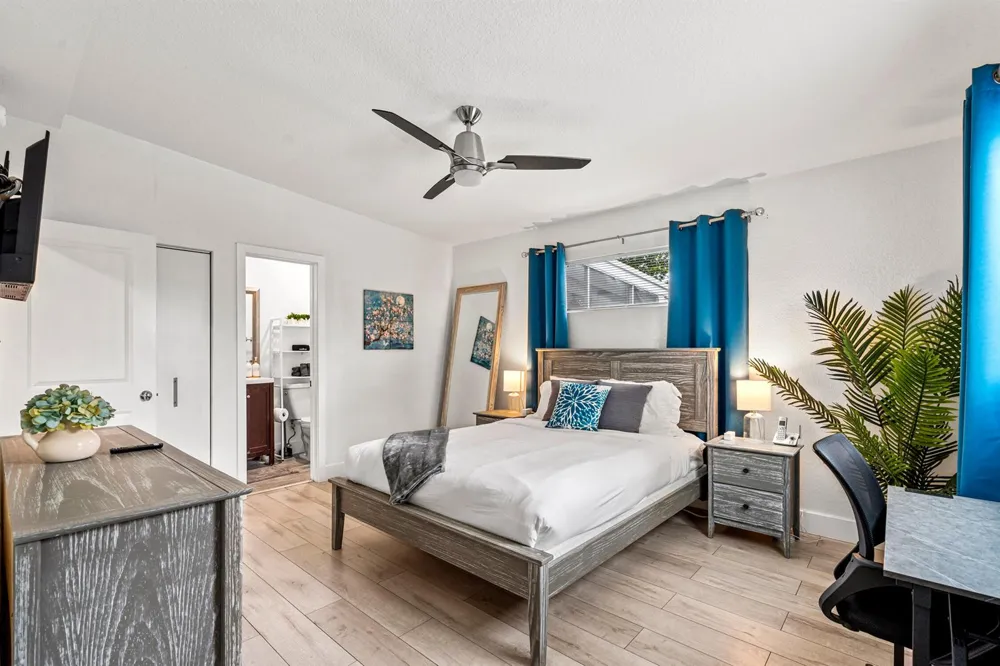 3305 SW 15th Street Fort Lauderdale, FL 33312
