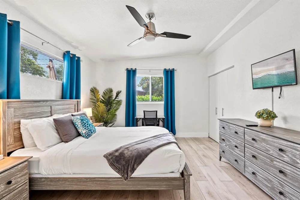 3305 SW 15th Street Fort Lauderdale, FL 33312