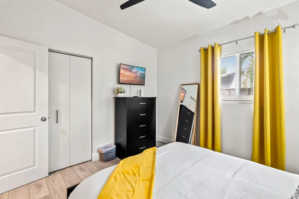 3305 SW 15th Street Fort Lauderdale, FL 33312