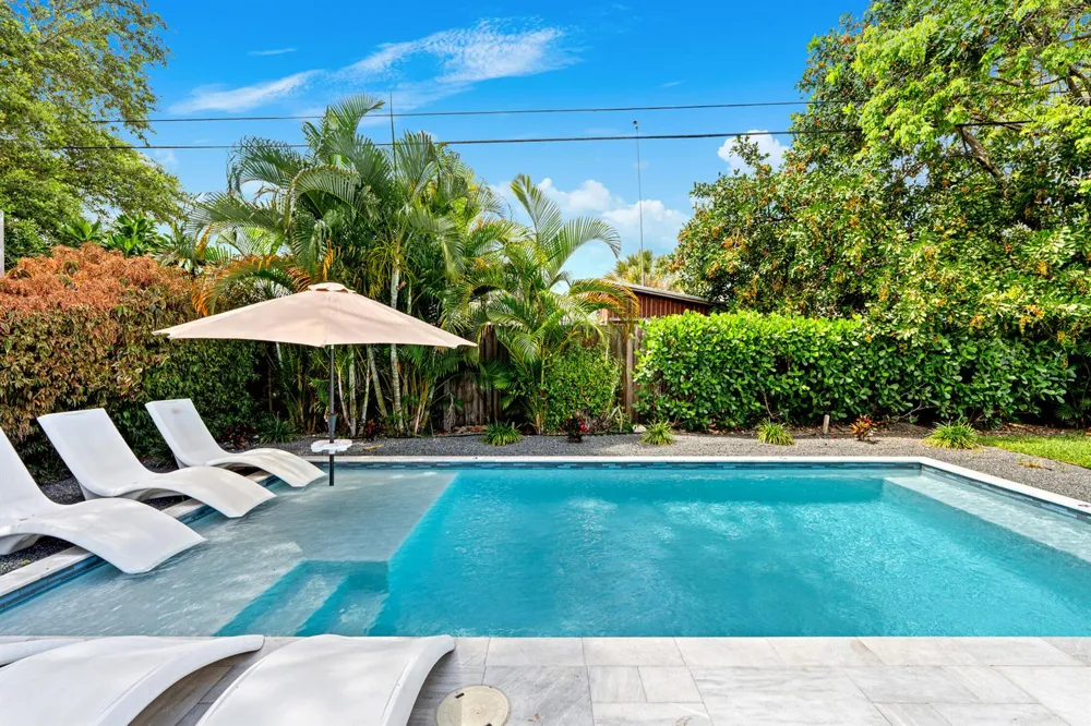 3305 SW 15th Street Fort Lauderdale, FL 33312