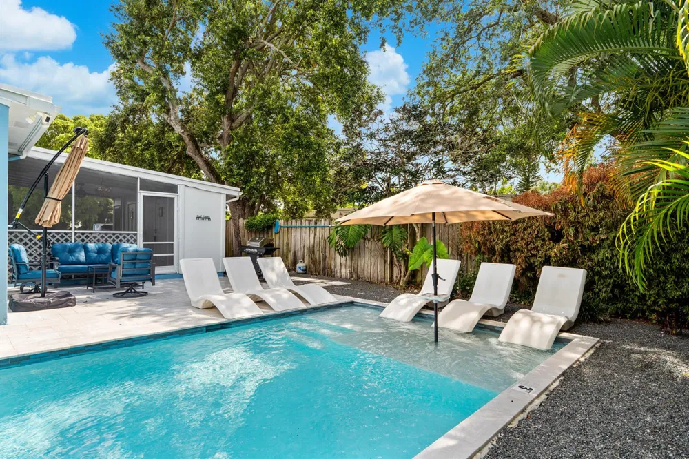 3305 SW 15th Street Fort Lauderdale, FL 33312